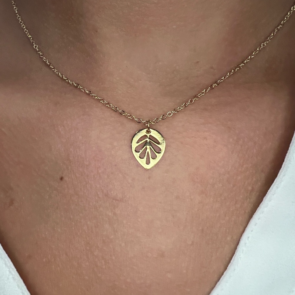 COPY - 14K Gold filled Leaf charm Necklace. Great gift for any occasion!